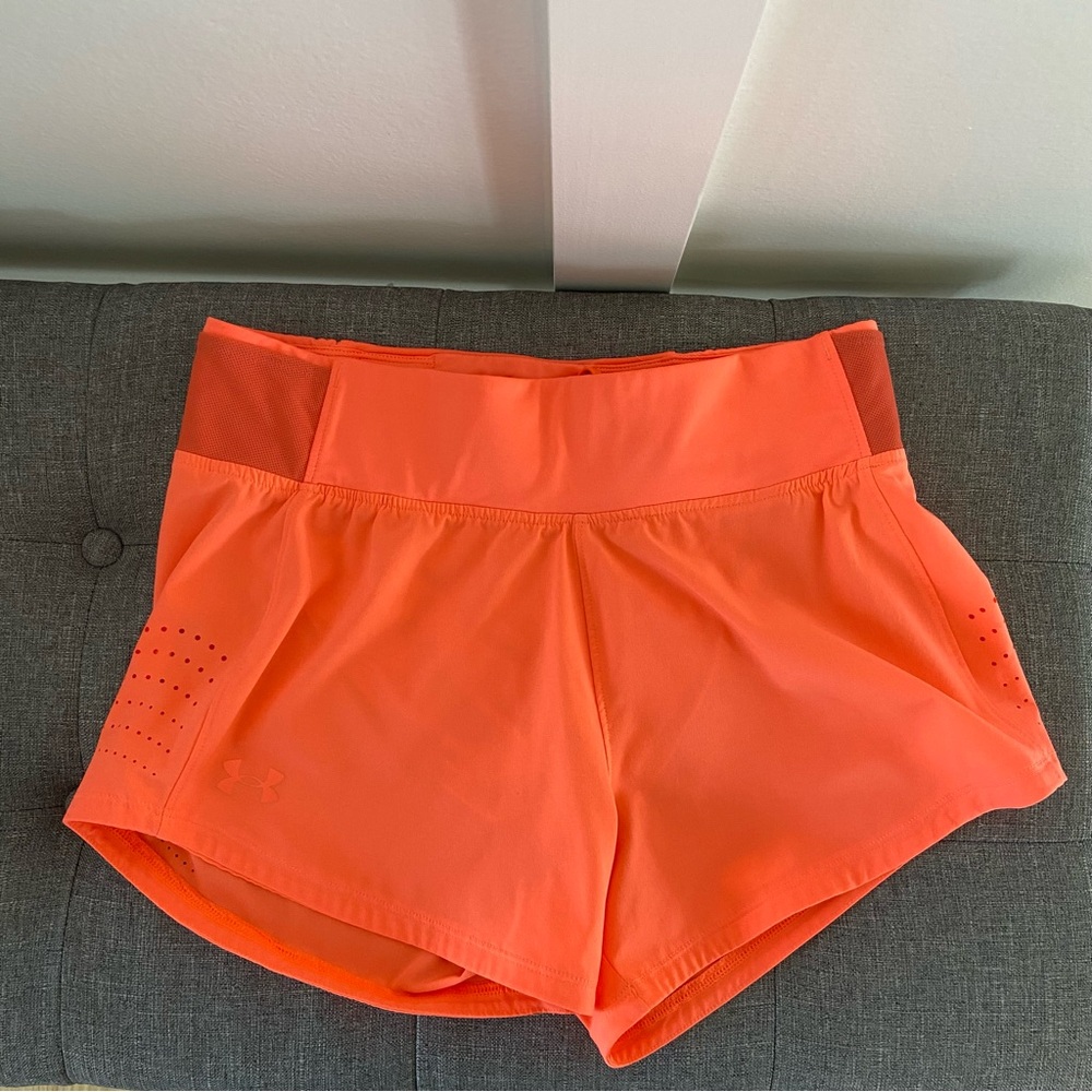 Under Armour Speedpocket Women's Shorts - Size Small